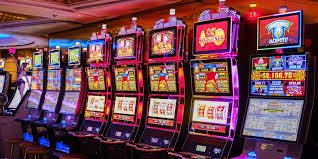 Anggota iptogel79 memeriksa riwayat transaksi deposit melalui perangkat mobile